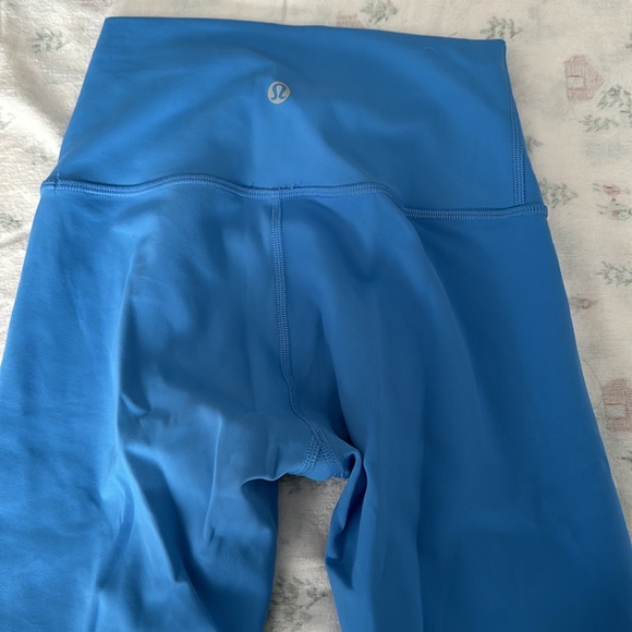 lululemon Wunder Train leggings 25 inch size 2 - Picture 3 of 3